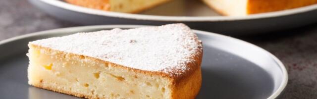 Jedna čaša je dovoljna: Najsočniji jogurt kolač koji se topi u ustima
