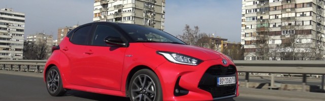 Test: Toyota Yaris benzin-hibrid