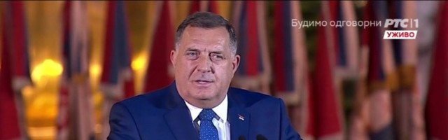 MI NISMO BOSANCI, JA SAM SRBIN PRAVOSLAVAC: Dodik se obratio okupljenom narodu povodom Dana srpskog jedinstva