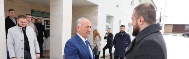 Ministar Zukorlić posjetu Sjenici započeo sastankom sa predsjednikom opštine Mujagićem i njegovim saradnicima