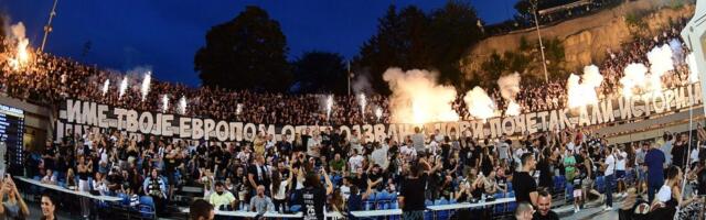 TAŠ ĆE BITI U CRNO-BELOM: Partizan rasprodao karte za bratski derbi sa PAOK-om! (FOTO)