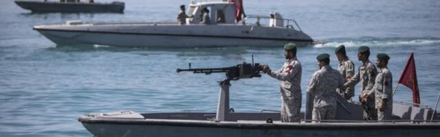 NAJGORE VESTI SA FRONTA, IZVUČENO 80 TELA MORNARA! Amerikanci pogodili iransku podmornicu, katastrofa u moru (VIDEO)