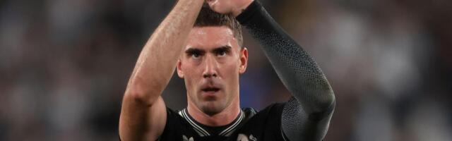 UVEK BIH SE KLADIO NA SRBINA DUŠANA VLAHOVIĆA: Čuveni pevač i veliki navijač Juventusa poslao poruku upravi kluba