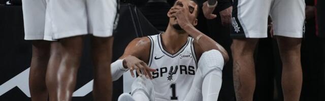 Viktor Vembanjama u protokolu za potres mozga nakon zastrašujućeg pada i udarca glavom u parket