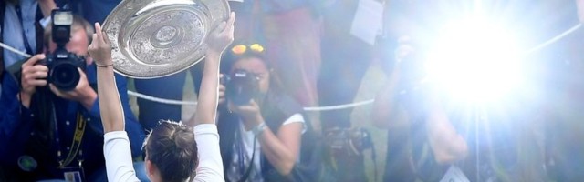 Simona Halep 10 minuta pre žreba odustala od Vimbldona, Nina Stojanović na Anđeliku Kerber