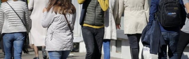 ŠOK OTKRIĆE! Ovo je mesto na kome se ljudi NAJVIŠE ZARAŽAVAJU KORONOM I POTPUNO JE NEOČEKIVANO!