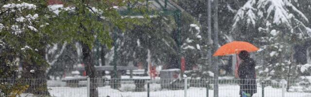 Tačno ovog datuma novo zahlađenje, sneg i hladni front stižu u Srbiju: Smrzavaćemo se, biće obilnih padavina