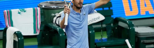 NAPADNUT DANIL MEDVEDEV! Ruski teniser još jednom u centru haosa, morao je da se izvini zbog ovog poteza