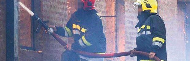 PRONAĐENO TELO MUŠKARCA ISPOD RUŠEVINA! Jezivi prizor požara kod Obrenovca, od kuće nije ostalo ništa