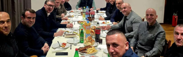 Председник Србије са обезбеђењем: „Уз овакве људе, човек зна да није сам”