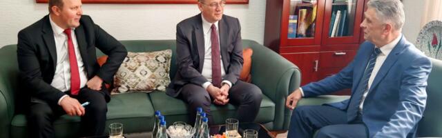 Ambasador Turske u Beogradu razgovarao s Ugljaninom o jačanju saradnje