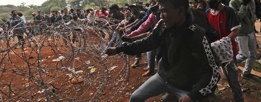 Hiljade muslimana na protestu u Džakarti, traže povlačenje zakona o radu