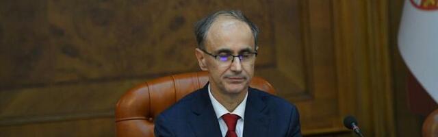 Doktori protiv korupcije pisali Macutu