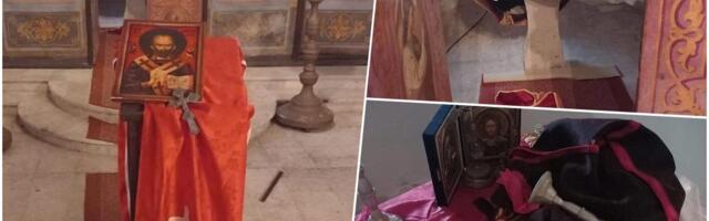 OBIJENA PRAVOSLAVNA CRKVA U BIJELOJ GORI: Oskrnavljen hram, pričinjena materijalna šteta, policija traga za počiniocima (FOTO)