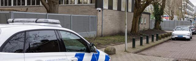 EKSPLOZIJA U JEVREJSKOJ ŠKOLI U AMSTERDAMU! Napad zabeležen na kameri, nastavljaju se brutalni udari na jevrejsku zajednicu usred rata na Bliskom istoku (VIDEO)