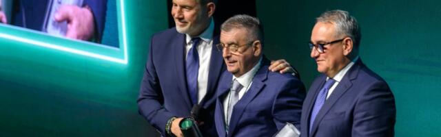 Nagrada za životno delo uručena Milenku Kostiću, osnivaču i predsedniku kompanije AutoČačak