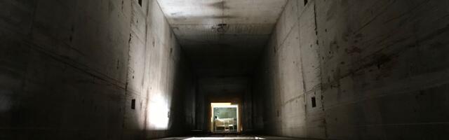 Horor u liftu: Devojčica (15) ušla na 14. spratu i onda je kabina nekontrolisano jurnula ka prizemlju!