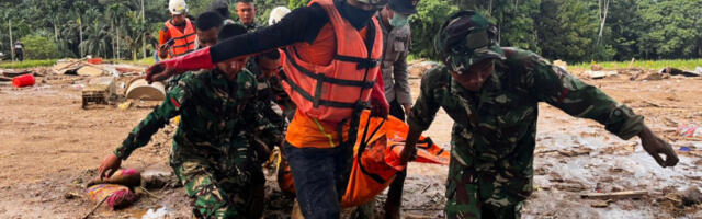 SMRTONOSNA OLUJA OPUSTOŠILA ZEMLJU, 700 MRTVIH Pljuskovi izazvani ciklonima napravili haos (FOTO)