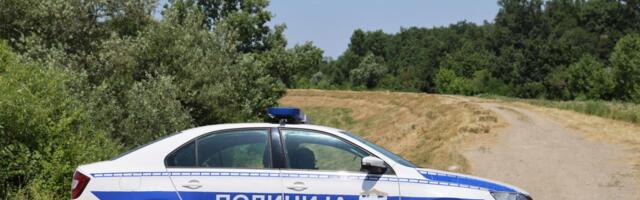 MISTERIJA NA JEZERU KOD LESKOVCA: Prijatelji otišli u vikendicu i izgubio im se svaki trag, meštani u strahu, zavladao muk - Sve službe na terenu