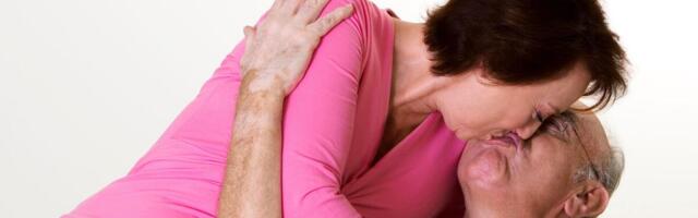 „DA TRAŽIM VEZU BEZ SE**A…“ Ljudi do 83 godine VAPE za INTIMNIM ODNOSIMA - aktivne deke i bake izazvali NEVERICU