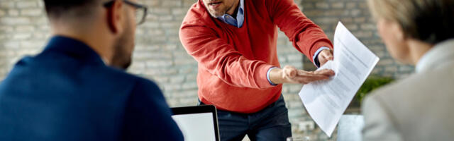 Vratite moć u svoje ruke: Kako da reagujete na neumesne komentare na poslu?