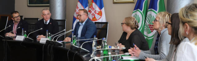 Министар Вујић у посети основним судовима у Бору и Мајданпеку