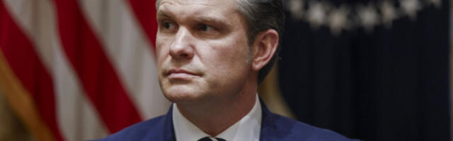 Политико: Хегсет неће учествовати на састанку савезника о Украјини