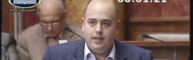 Poslanik SNS se zaigrao u pretnjama političkim protivnicima pa zaboravio na pravopis i gradivo iz osnovne