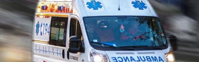 DIREKTAN SUDAR KOMBIJA I AUTOMOBILA U SMEDEREVU! Poginula jedna osoba, ima povređenih!