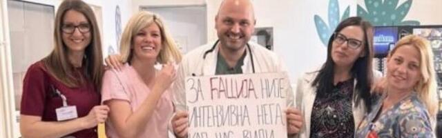 OVO NIJE DOKTOR, OVO JE SRAMOTA! Lekar u Tiršovoj se slikao sa transparentom: Za ćacija nije intenzivna nega, kad nas vidi bolje je da bega