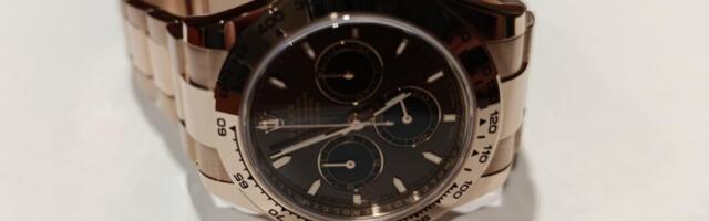 7 LUX SATOVA ZAPLENJENO NA BEOGRADSKOM AERODROMU: Bez prijave pokušali da ih unesu u Srbiju, ono što bude trajno oduzeto ide na e-licitaciju (FOTO)