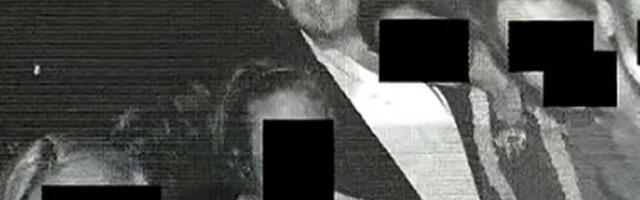 Демократе објавиле још један низ фотографија у вези са Епстином (видео)