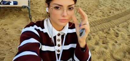 ĆERKA POKOJNOG PEVAČA ODSEKLA KOSU ŽILETOM: Oglasila se: Gledala sam ceo život kako krati kosu... (FOTO)