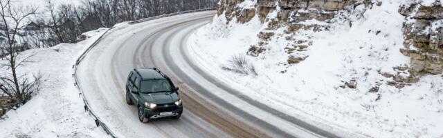 Košta samo 1.500 evra a nikad ne izneveri: Ovo vozilo se probija kroz sneg i led kao Mesi kroz odbranu Reala