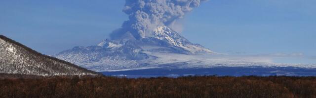 Eruptirao vulkan na Kamčatki, eksplozije podigle pepeo čak 11,5 km u visinu