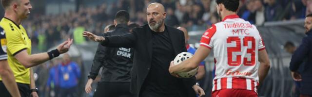 Dejan Stanković u transu posle gola Zvezde, otišao do Severa i "raspalio" Delije