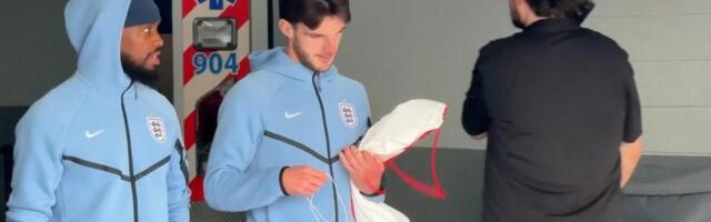 Englezi pognute glave napustili stadion