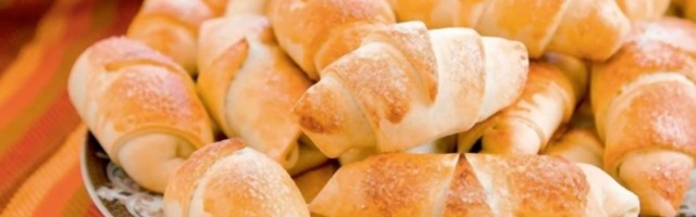Najbrže i najukusnije kiflice za koje testo ne mora da odstoji