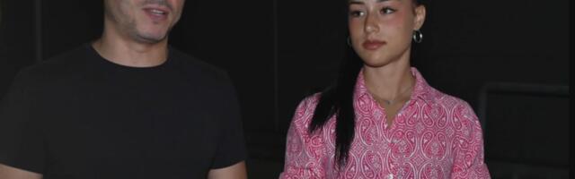 MIKI DUDIĆ PODRŽAO BRATA Jovana sa ĆERKOM u Šimanovcima, svi šaputali da je UNUKA ISTA ZLATA IZ MLAĐIH DANA! (FOTO)