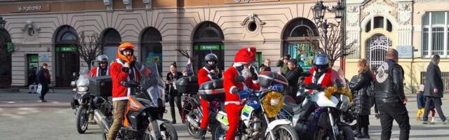 Moto Deda Mrazovi i ove godine u humanitarnoj vožnji za novosadske mališane