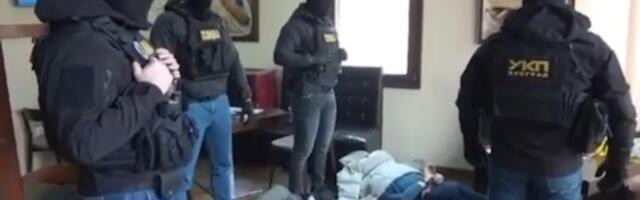 "Policija, lezi dole!" Ovako su pohapšeni kavčani u Beogradu (VIDEO)