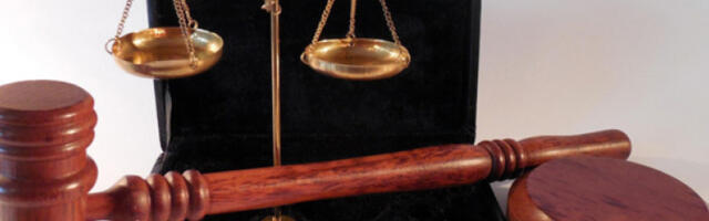 Реаговање на текст „Анатомија српског правосуђа: од Славка Ћурувије до надстрешнице”