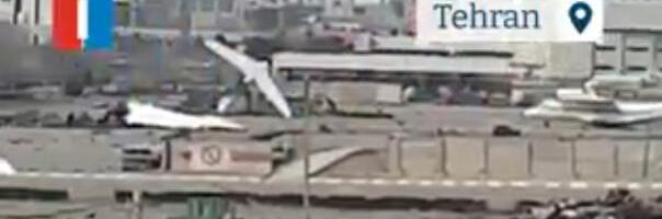 AERODROM U TEHERANU POTPUNO UNIŠTEN: Od 16 aviona ostale samo olupine, Izrael tvrdi da su služili za prenos oružja Hezbolahu (VIDEO)