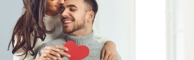 Kako da proslavite Dan zaljubljenih ako imate bebu: 6 odličnih ideja za mlade mame i tate