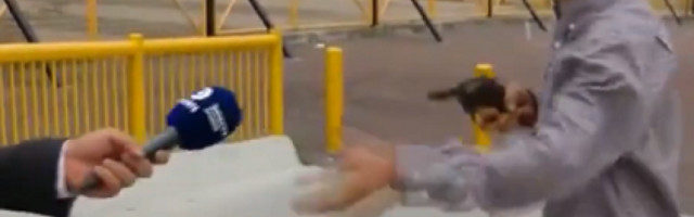 TV ekipa opljačkana usred belog dana ispred fudbalskog stadiona u Ekvadoru!