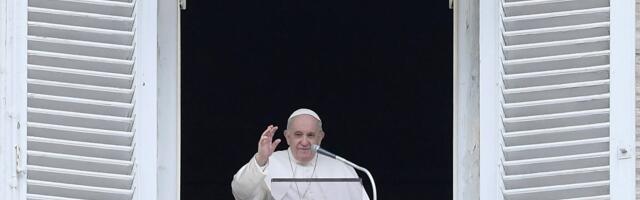 Pope Francis to gay children parents: Support them, don’t condemn them