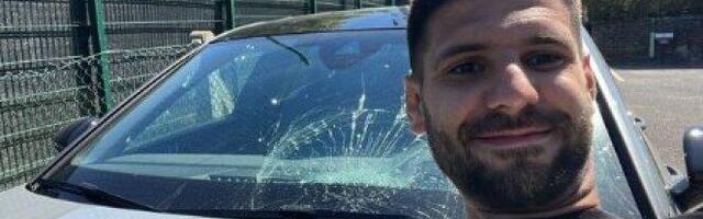 ŠOK! MITROVIĆ UNIŠTIO AUTO SAIGRAČU! Srpski as se nije pokajao, čak mu je i DRAGO! (FOTO)