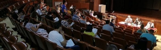 MUŠKARCI U STRANU! Izabrana i peta žena predsednik u Rasinskiom okrugu, VIOLETA NA ČELU  VARVARINA!