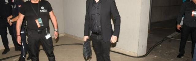 TUŽNE VESTI IZ PORODIČNOG DOMA NAŠEG PEVAČA: Najbolnije reči razaraju DUŠU - OVO ga je slomilo!