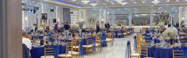 Prve slike iz sale gde jedan od najbogatijih ljudi s estrade pravi gala slavlje! Dekoracija košta kao auto